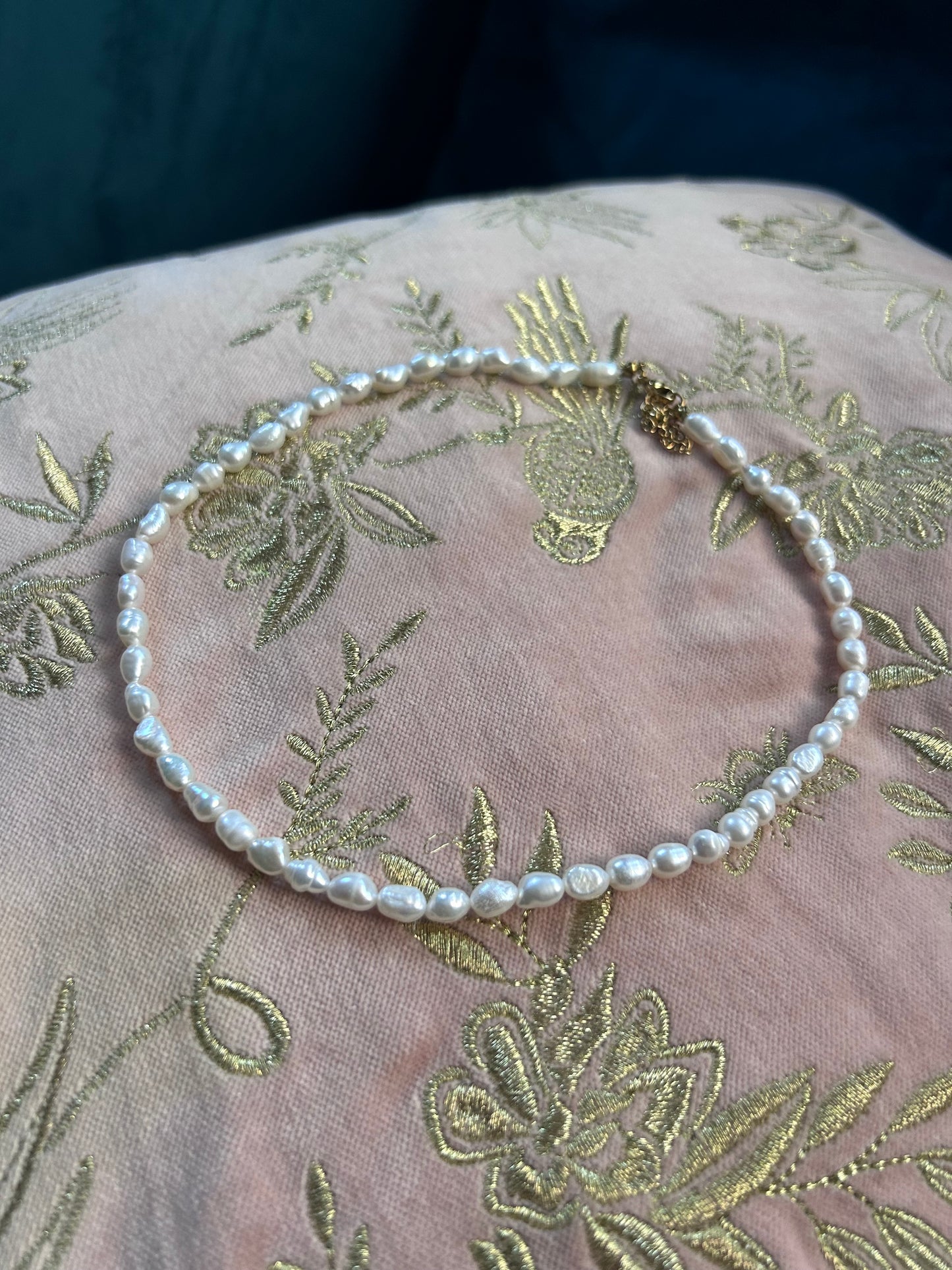 Pearl necklace 92