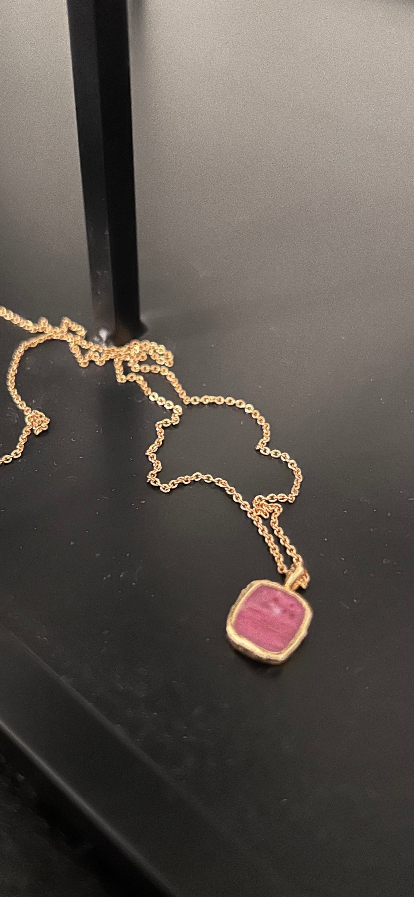 Pink pendant necklace