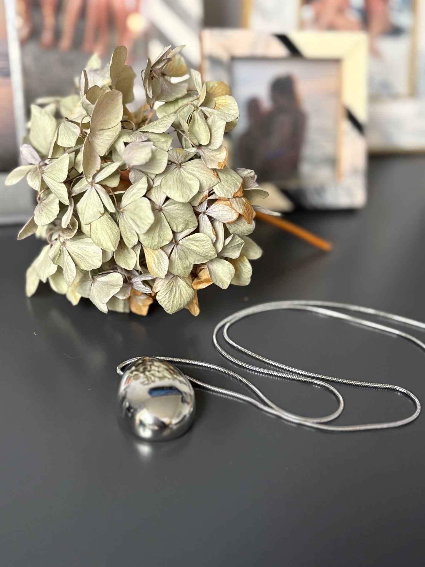 Silver teardrop pendant A70