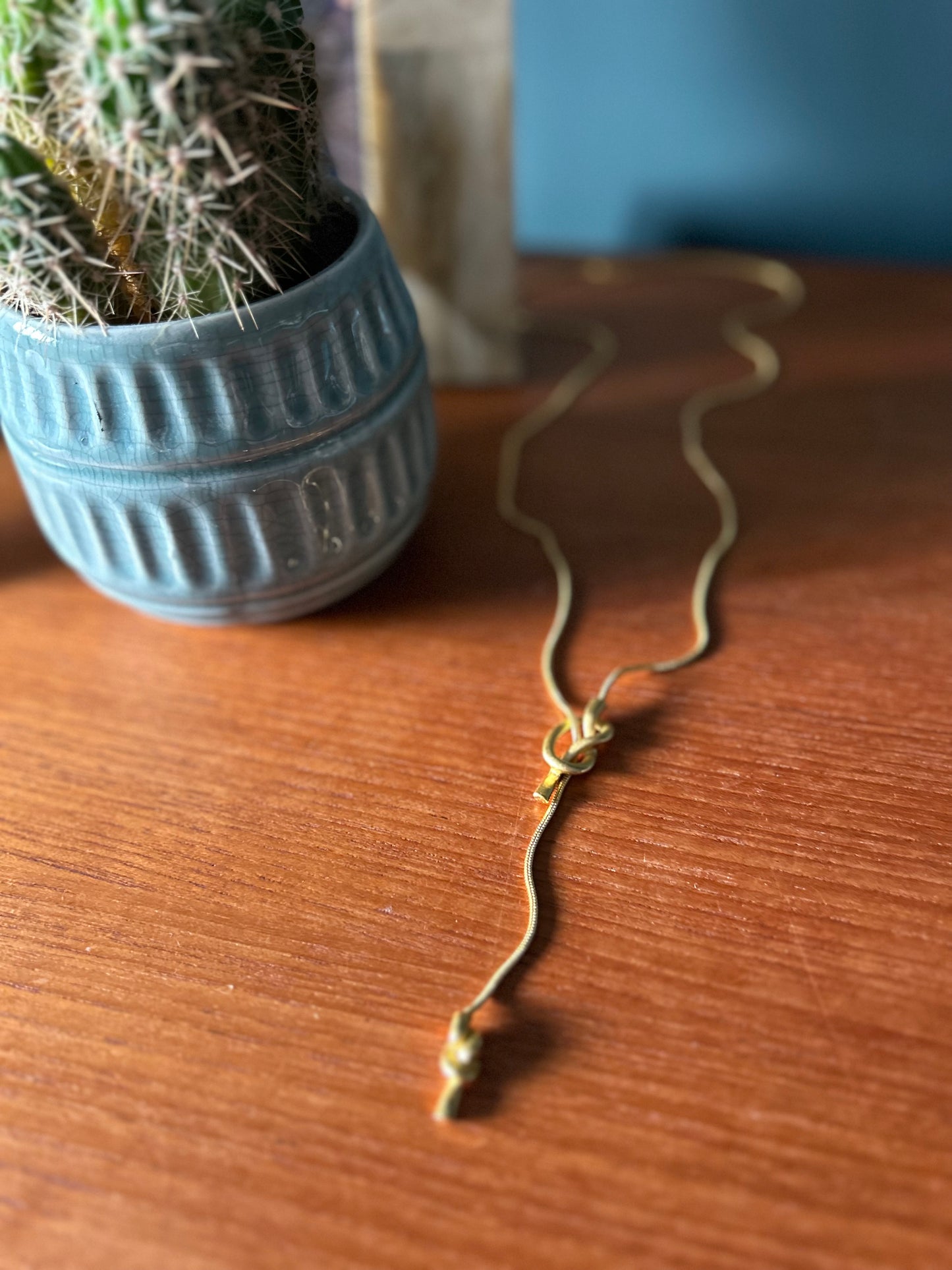 Lariat necklace 70