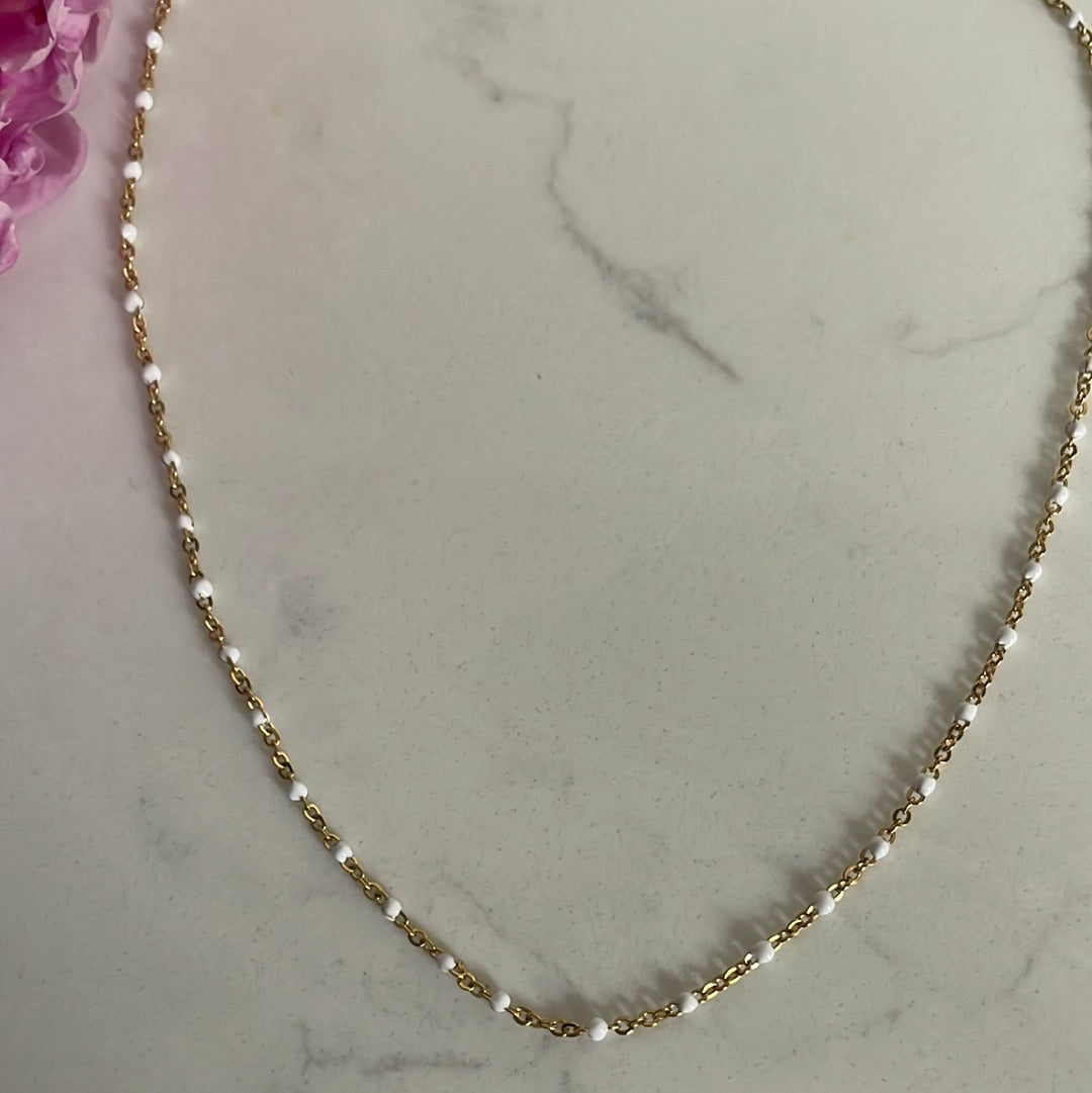 White & gold beaded necklace