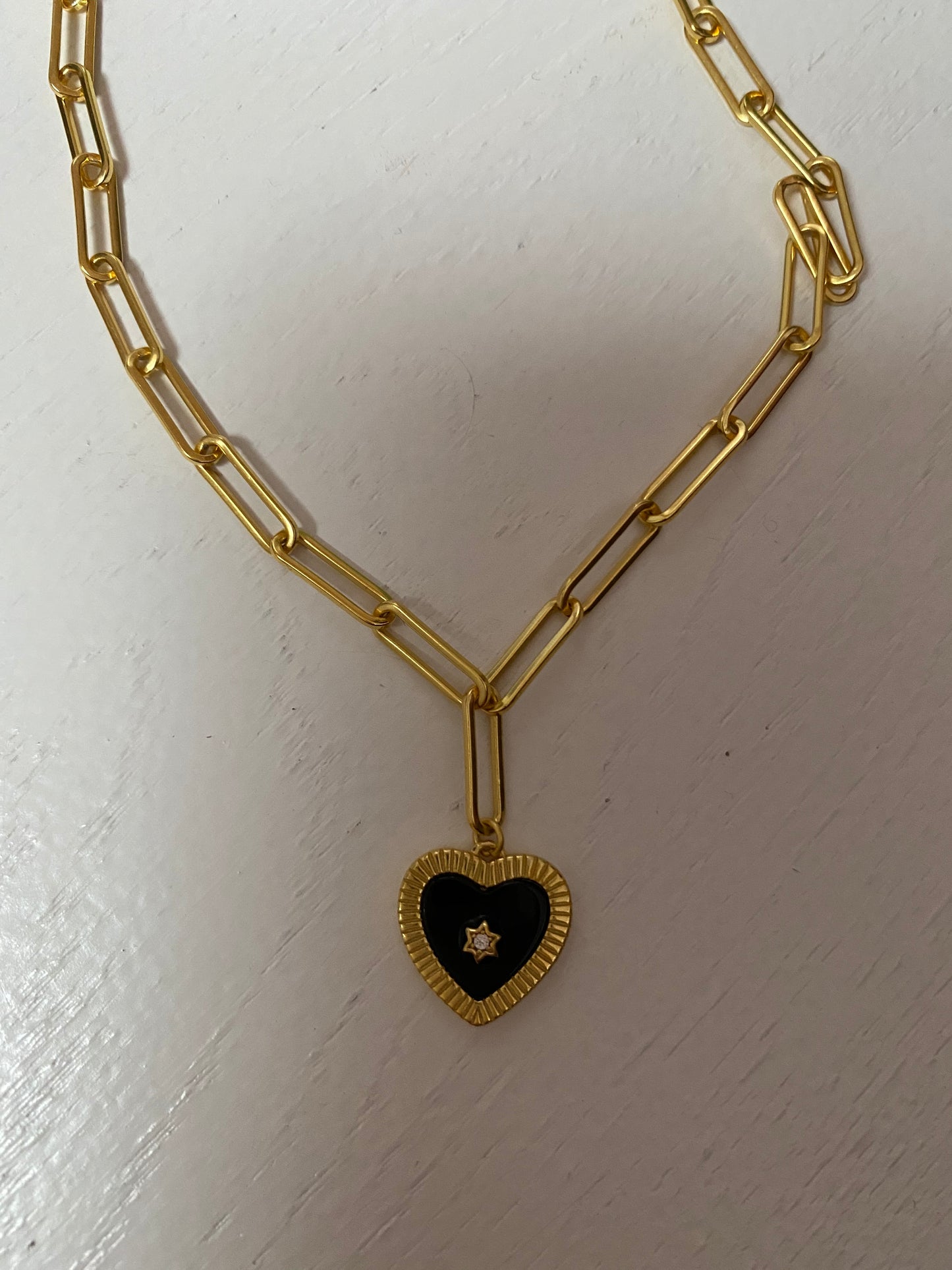 Black heart pendant necklace 04