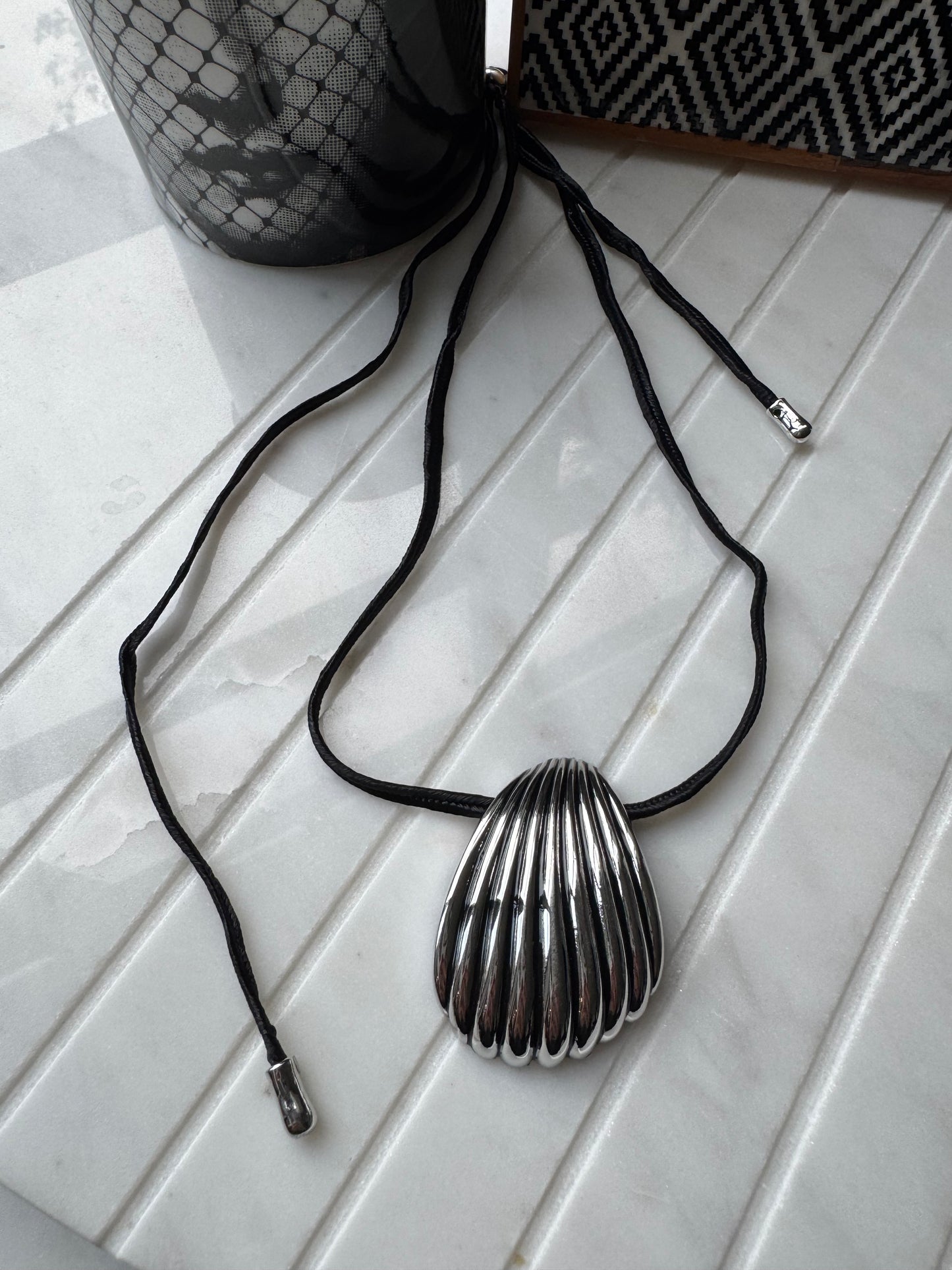 Shell long statement necklace AA69