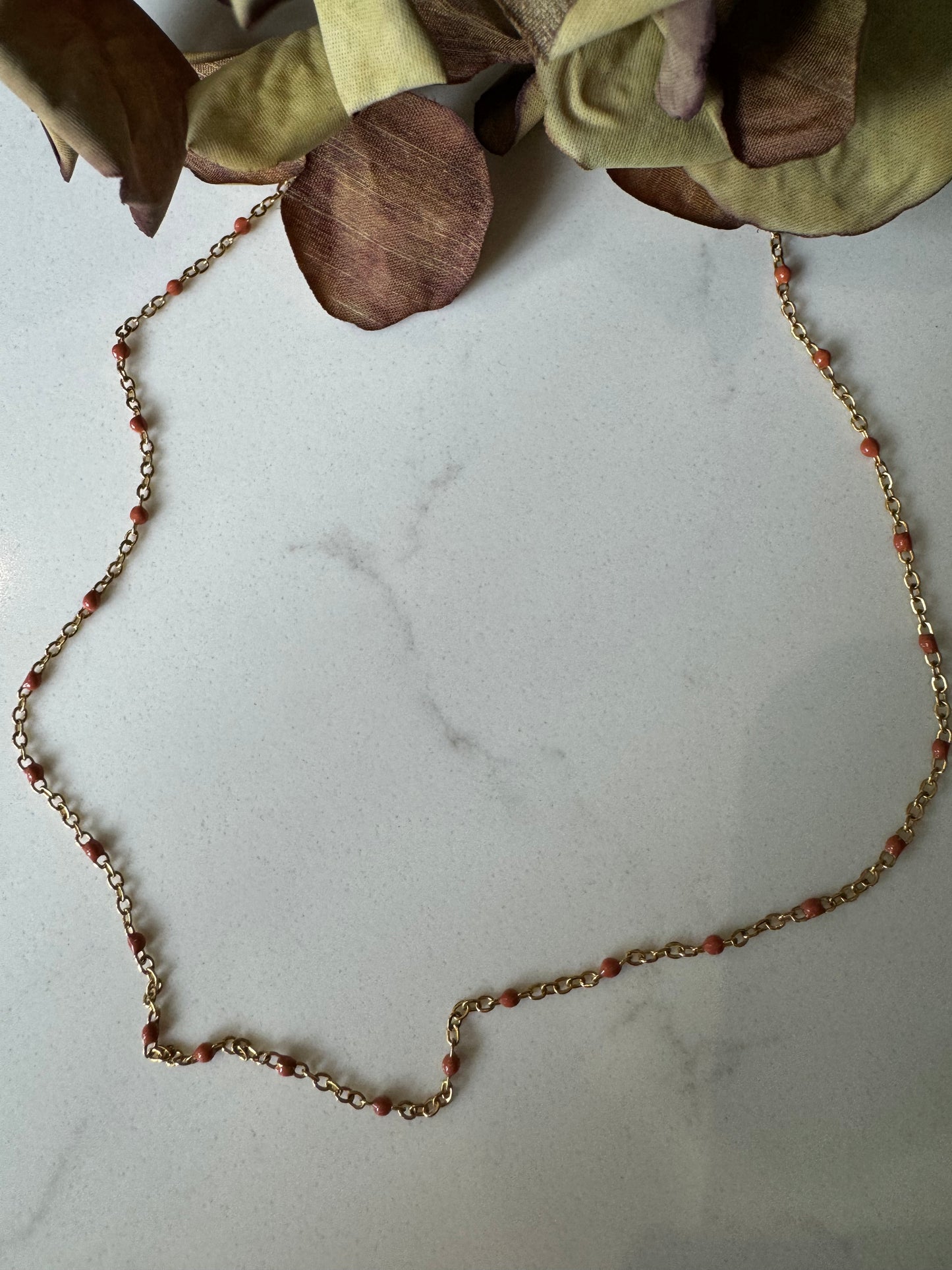 Brown gold beaded necklace 0074