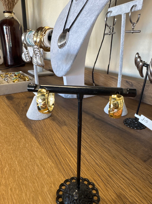 A74 Gold chubby hoop