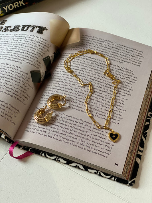 Black heart pendant necklace 04