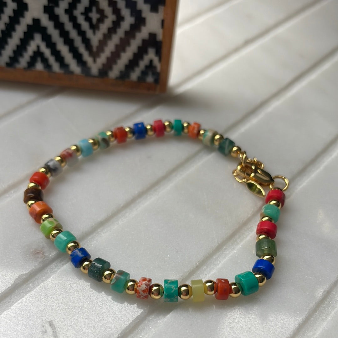 Multicoloured & gold beaded bracelet