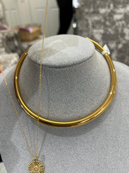 Thick solid choker A4