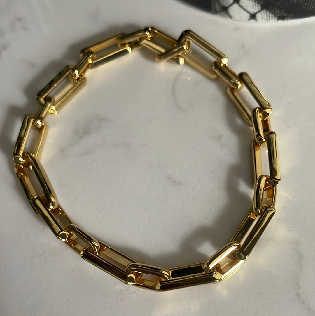 Gold rectangular link bracelet