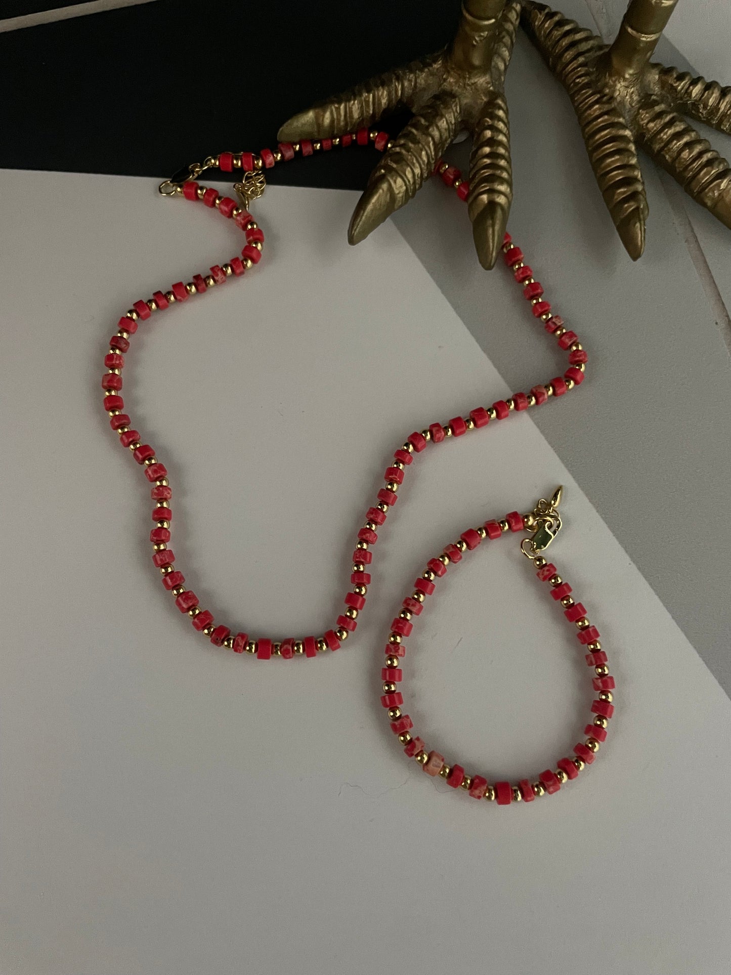 Red & Gold beaded necklace A84