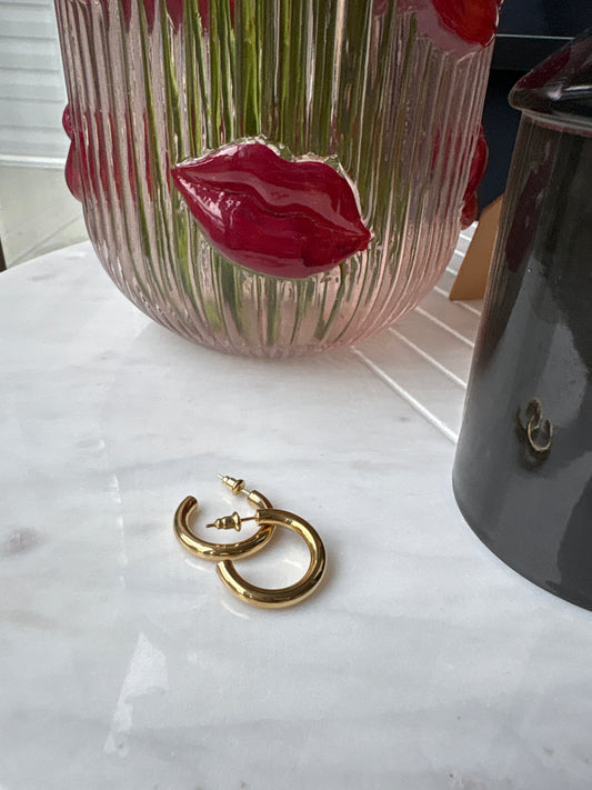 A77 Small gold hoop