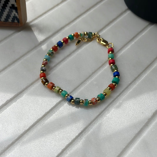 Multicoloured & gold beaded bracelet