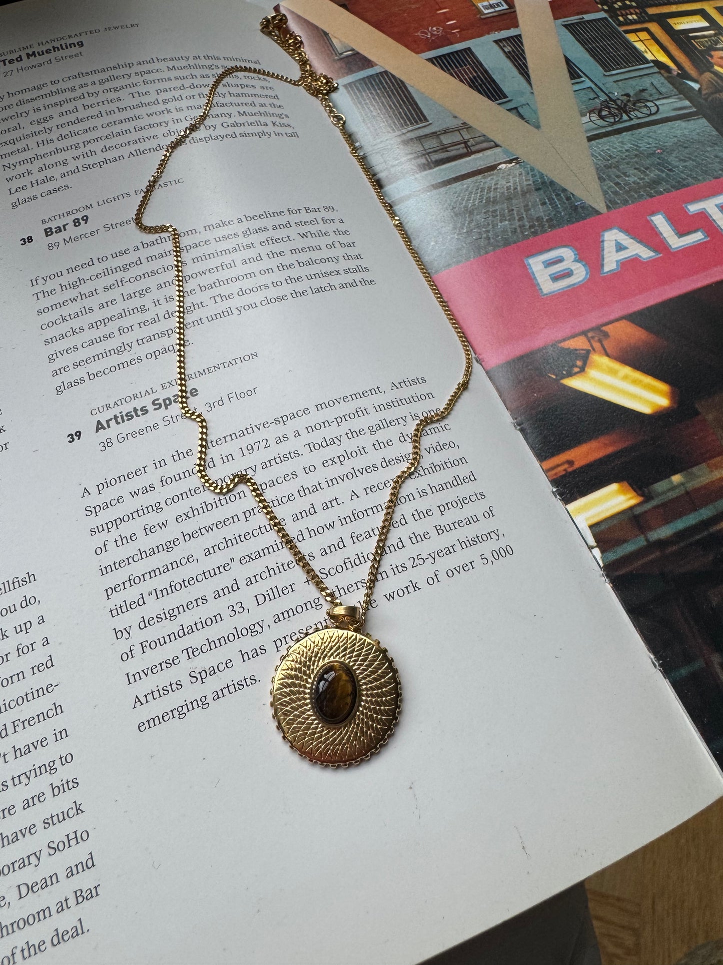 Tigers eye pendant necklace A69