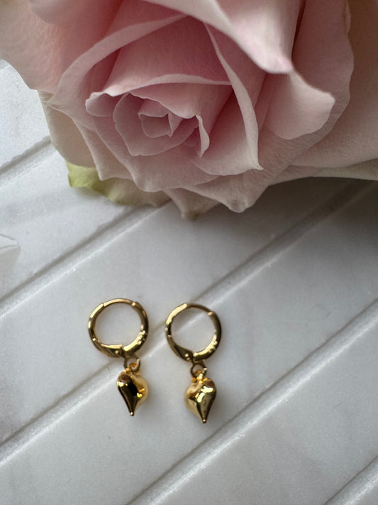 Gold heart drop hoop earrings A18