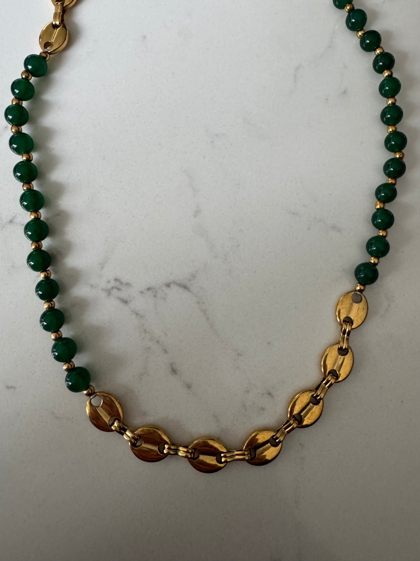 Gold & green beaded necklace A65