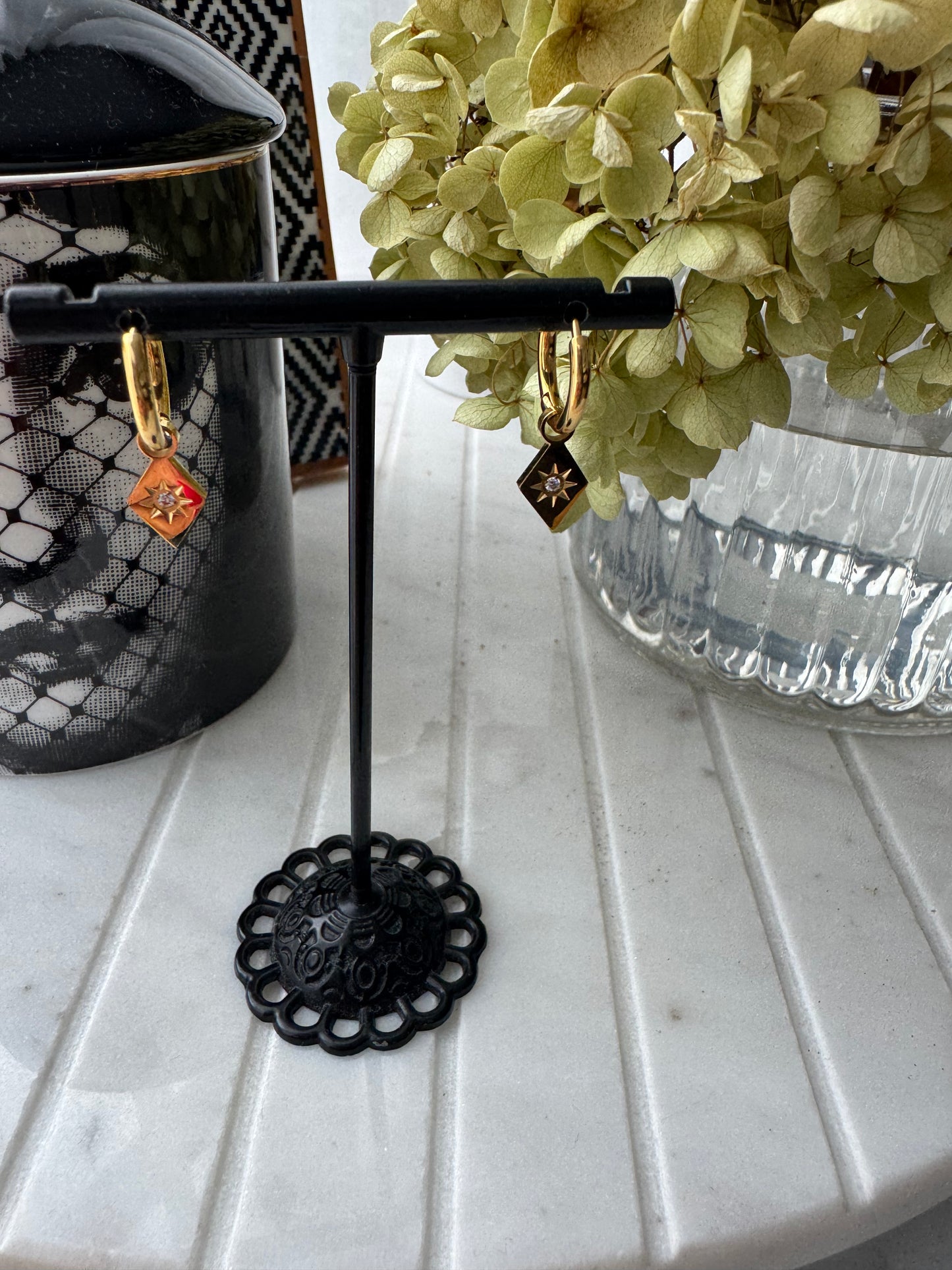Gold hoop diamanté triangle pendant B66
