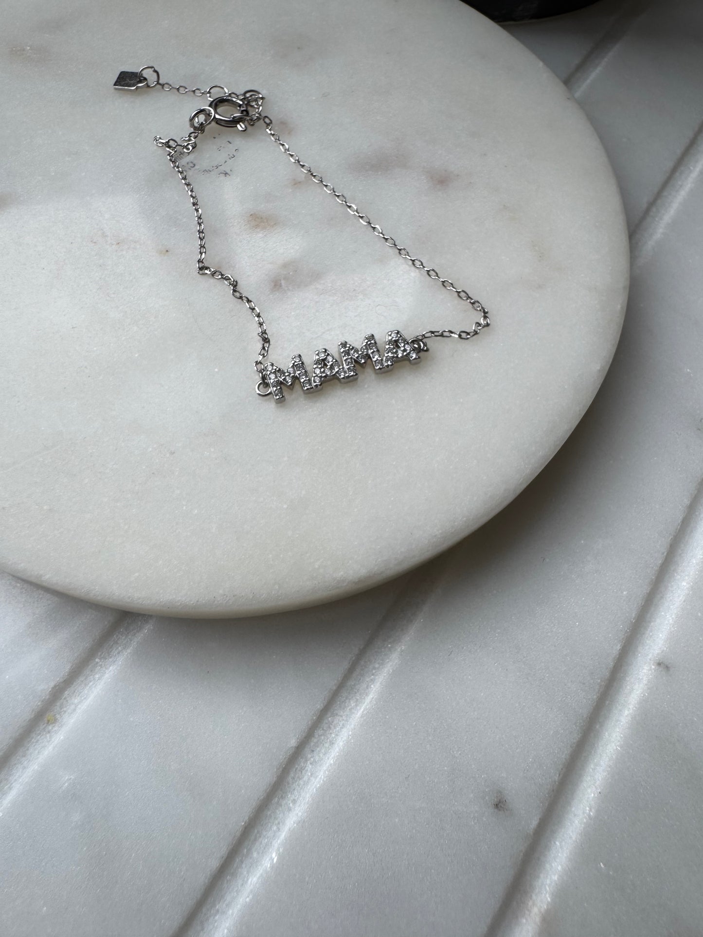 Silver mama bracelet A31