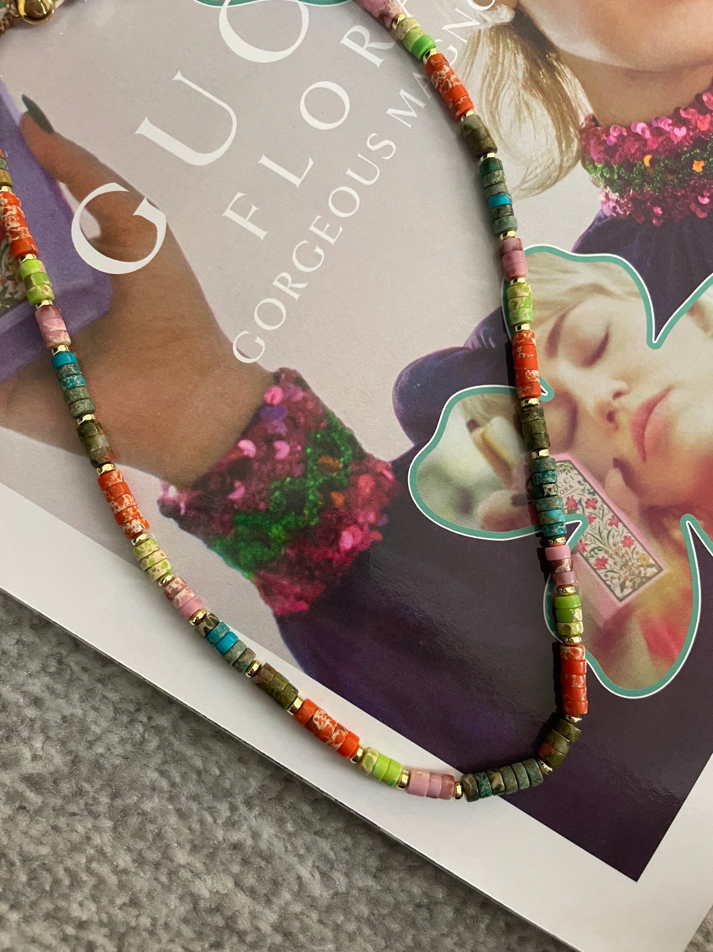 Multicoloured beaded necklace button clasp 40