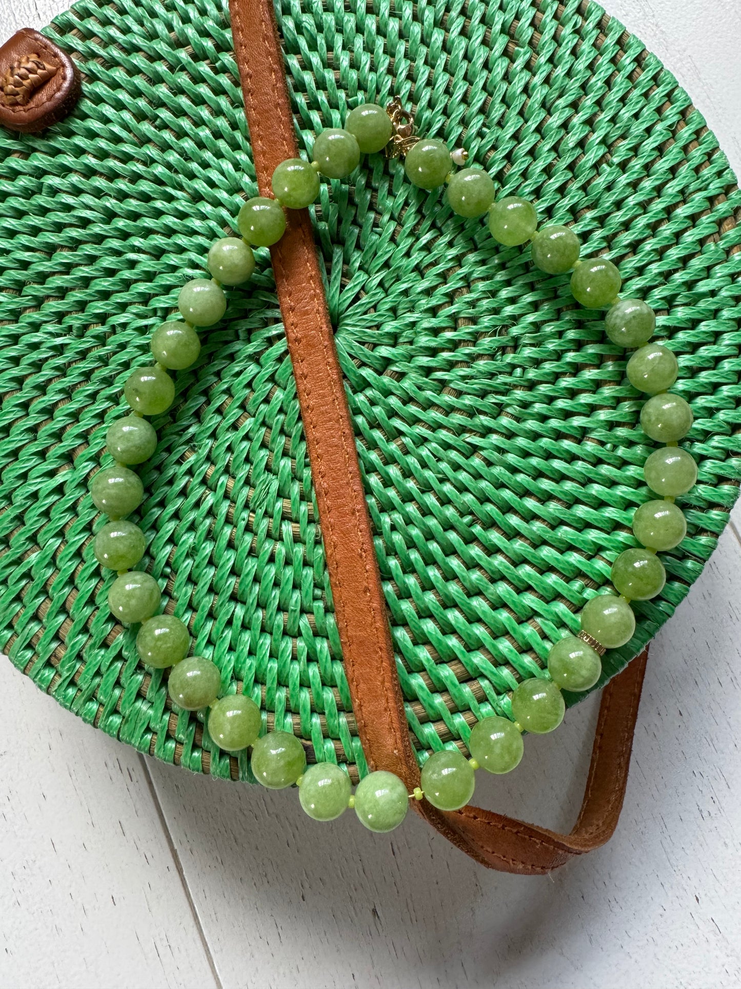 Coloured beads chunky necklace A56