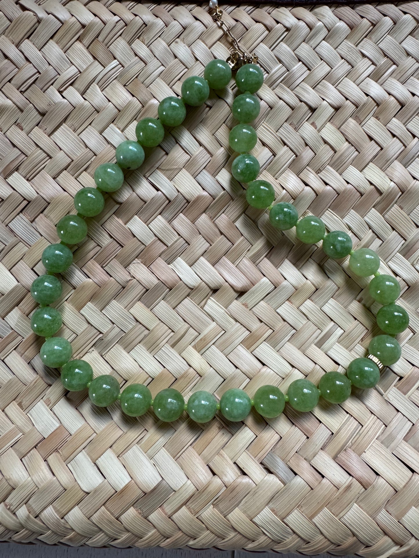 Coloured beads chunky necklace A56