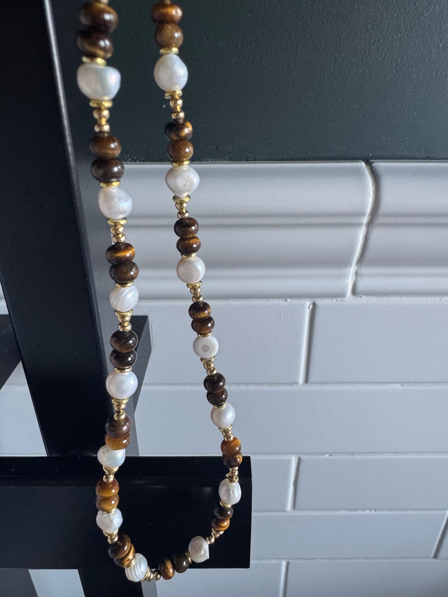 Tigers eye & pearl necklace B21