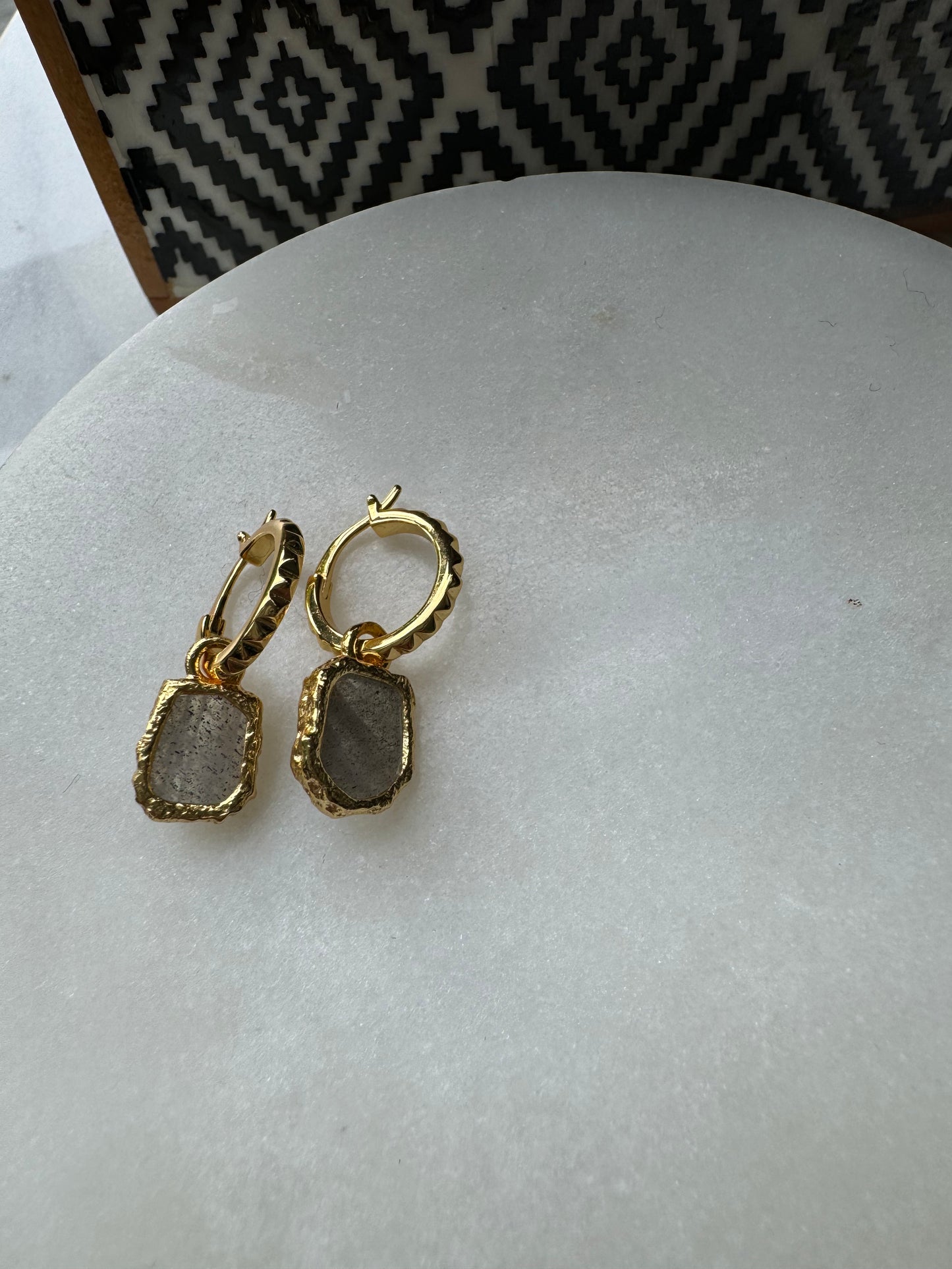 Grey drop hoop earring 82